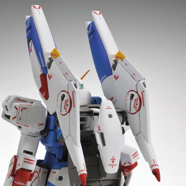 [HÀNG SẴN] BANDAI MÔ HÌNH LẮP RÁP MG 1/100 V DASH GUNDAM Ver.ka