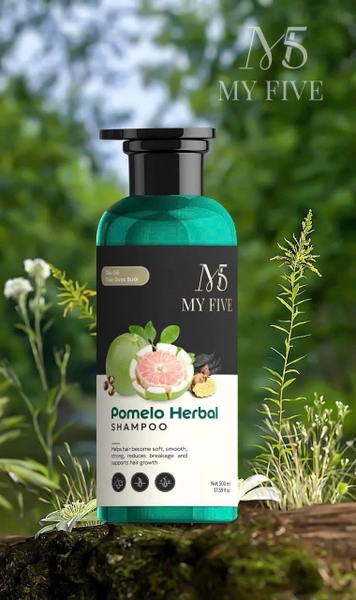 Chào đón mái tóc mềm mại, óng ả với Dầu Gội Đầu Thảo Dược Hương Bưởi My Five!