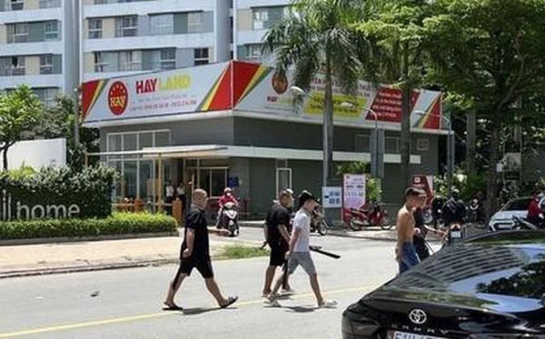 Đánh nhau vì sờ vào vùng nhạy cảm nữ nhân viên massage