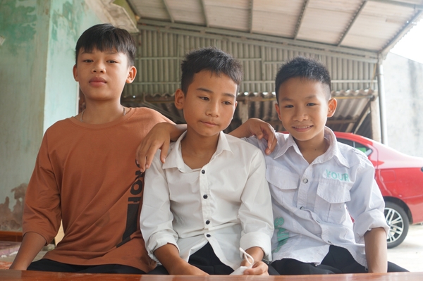 Nam sinh cứu 2 em nhỏ đuối nước: ‘Em chỉ nghĩ phải cứu người ngay’