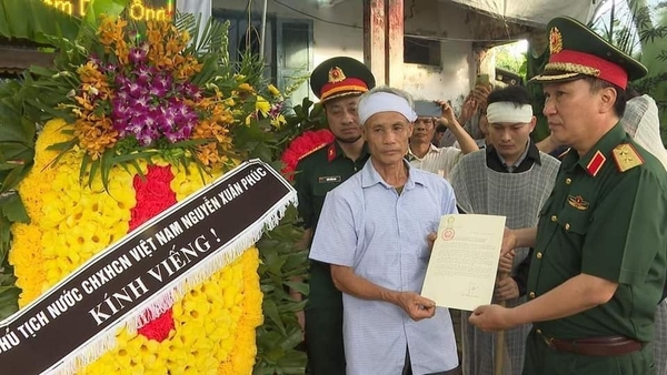 Truy thăng quân hàm thượng tá cho quân nhân qua đời khi cứu cháu bé đuối nước