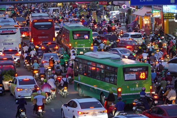 Đề xuất mở thêm 12 tuyến buýt tại TP HCM