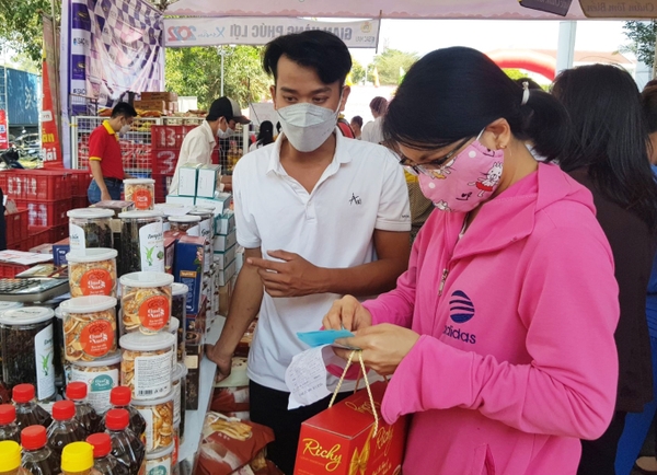 'Chợ phiên' cho công nhân