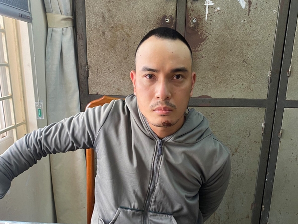 Bắt kẻ biến thái chạy xe máy dọc Quốc lộ 1 sàm sỡ hàng chục phụ nữ, trẻ em gái