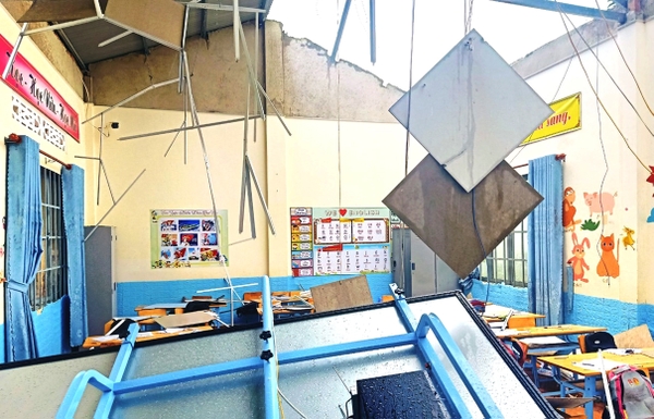 Ba học sinh bị thương do lốc xoáy