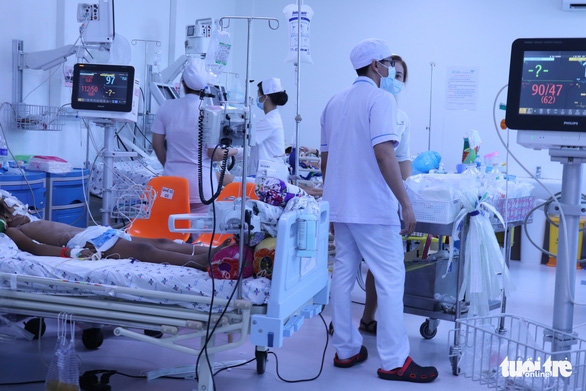 Chợ Rẫy hết thuốc, bệnh nhân ghép thận phải chi số tiền lớn mua thuốc bên ngoài