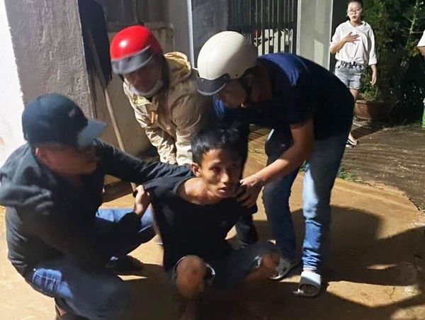 Đắk Lắk: Nghi phạm đâm chết người trên đường phố khai gì ?