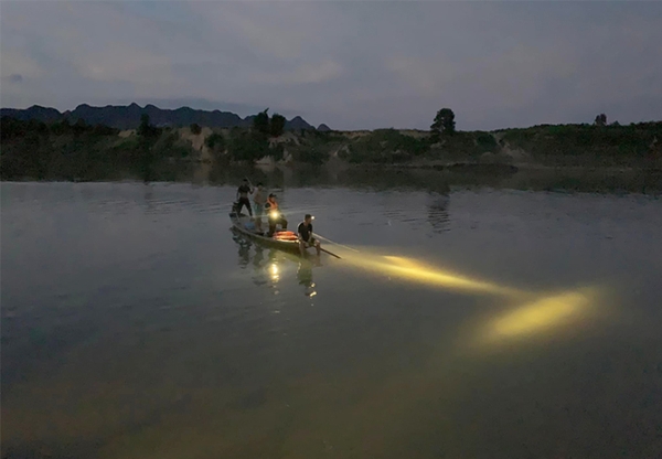 Hai nam sinh đuối nước