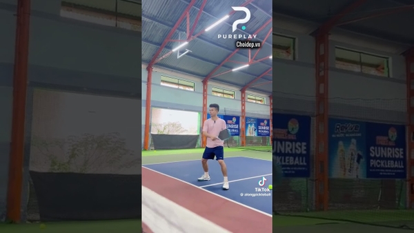 Khắc chế cú drive mạnh bằng cách tập cú punch volley với máy bắn bóng PUSUN PP SMART PRO