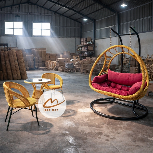 Bàn ghế ngoài trời, xích đu mây nhựa khung thép nội thất Bản Mây ngồi được 3 người đan thủ công cao cấp