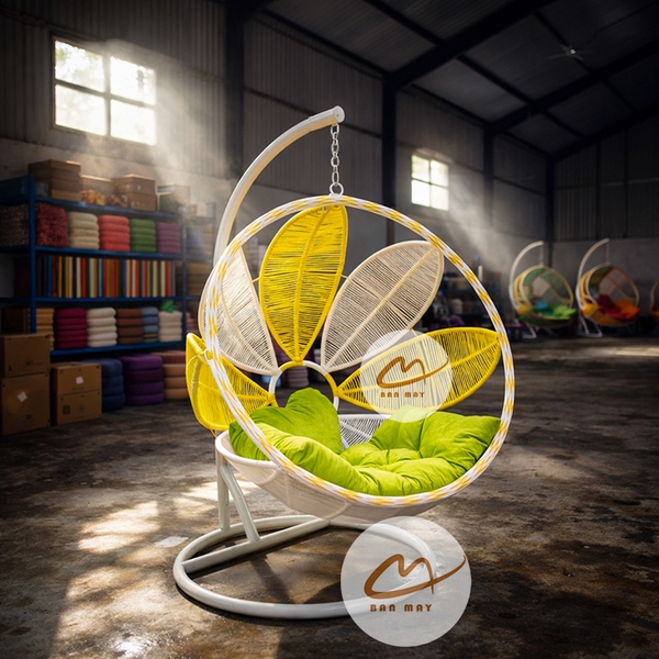 Xích Đu Ngoài Trời Cánh Hoa – Mẫu Ghế Nghệ Thuật Cho Không Gian Thư Giãn