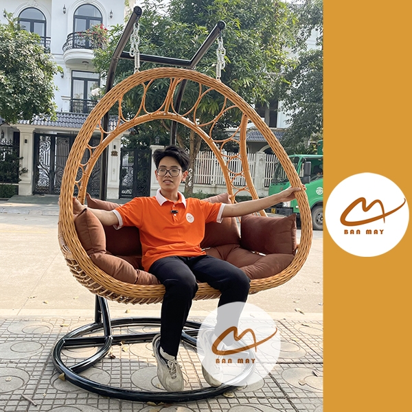 Xích Đu Đẹp Bán Nguyệt Mây Nhựa Khung Thép – Góc Thư Giãn Ấm Áp Cho Gia Đình