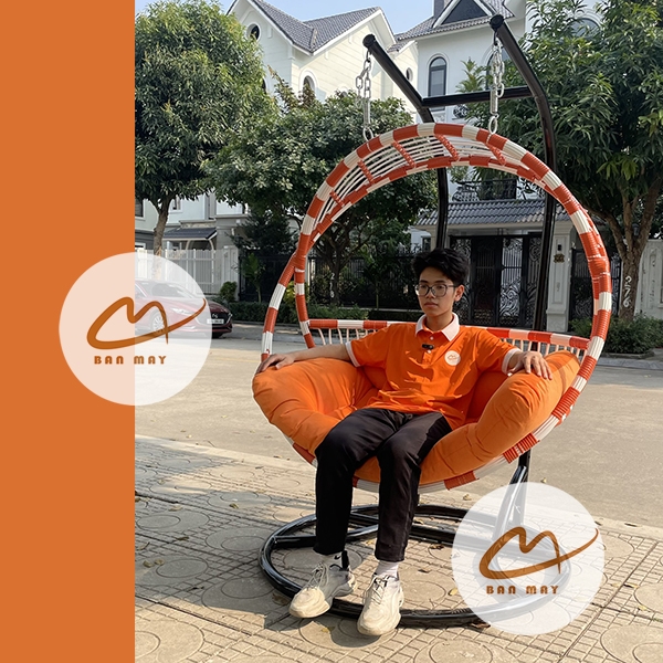 Xích Đu Ngoài Trời Song Nguyệt Cần Kép – Biểu Tượng Hình Khối Cho Không Gian Sân Vườn