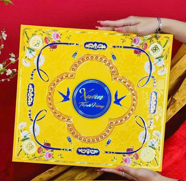 VỎ HỘP CỨNG CAO CẤP + ÉP KIM VÀNG 24K UV NỔI