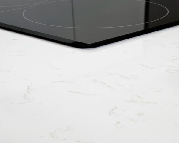 Đá Nhân Tạo Gốc Thạch Anh Vicostone | BQ8220 – Carrara