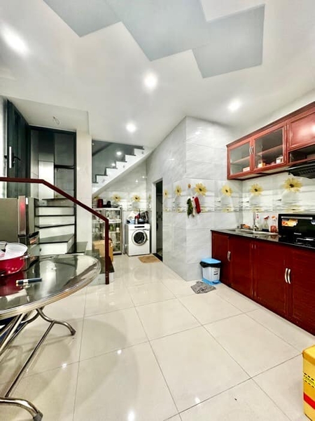 Quận 10, xe hơi tới nhà, 5 tầng, 47m2, vừa ở vừa cho thuê - đường Tô Hiến Thành