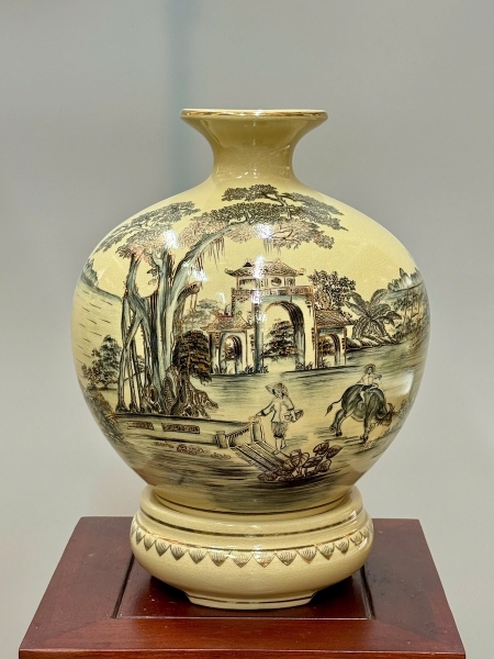 Bình Hút Lộc Hoạ Tiết Làng Quê Cao 36cm Gốm Chu Đậu Vẽ Vàng