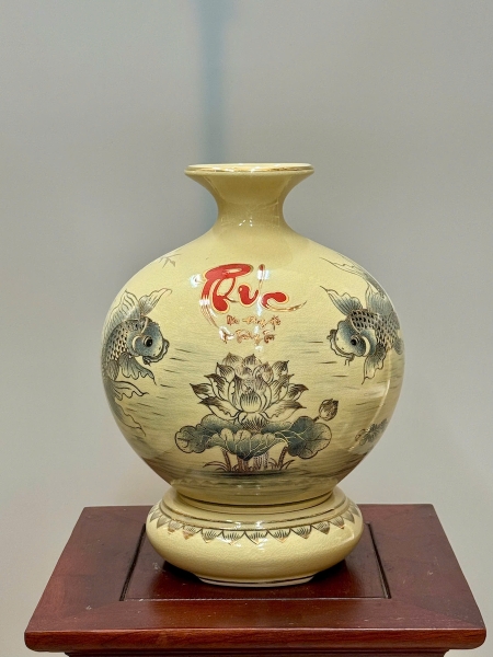 Bình Hút Lộc Chép Sen Chữ Phúc Cao 27cm Gốm Chu Đậu Vẽ Vàng