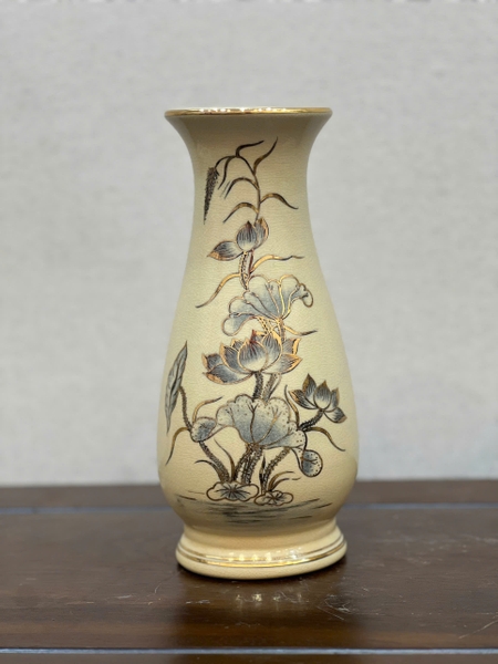 Bình Cắm Hoa Hoạ Tiết Hoa Sen H27 Vẽ Vàng 24K