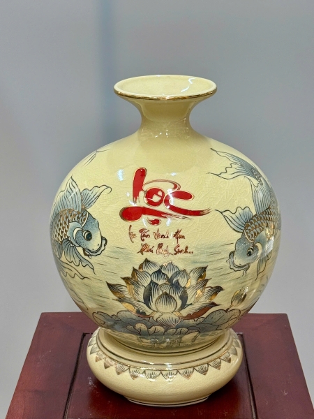 Bình Hút Lộc Chép Sen Chữ Lộc Cao 27cm Gốm Chu Đậu Vẽ Vàng