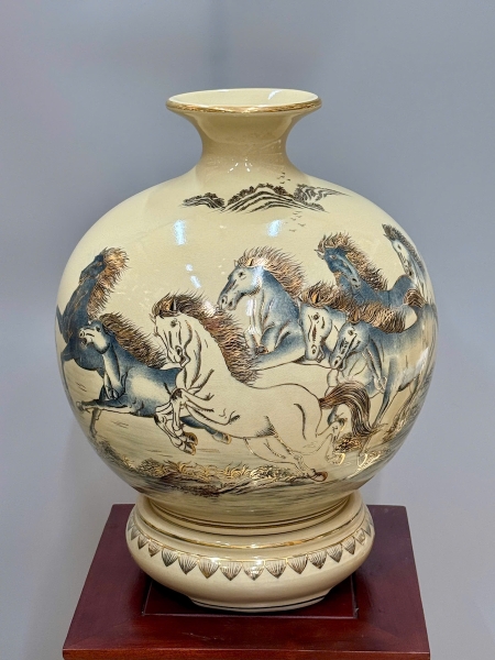 Bình Tài Lộc Hoạ Tiết Mã Đáo Cao 42cm Gốm Chu Đậu Vẽ Vàng