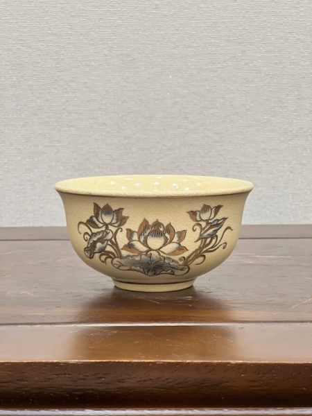 Bát Cúng Hoạ Tiết Hoa Sen vẽ vàng 24k