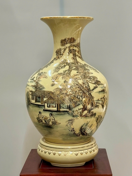 Bình Phú Quý Hoạ Tiết Sơn Thuỷ Hữu Tình Cao 52cm Gốm Vẽ Vàng