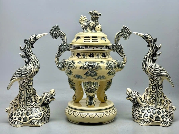 Bộ Đỉnh Hạc men rạn truyền thống