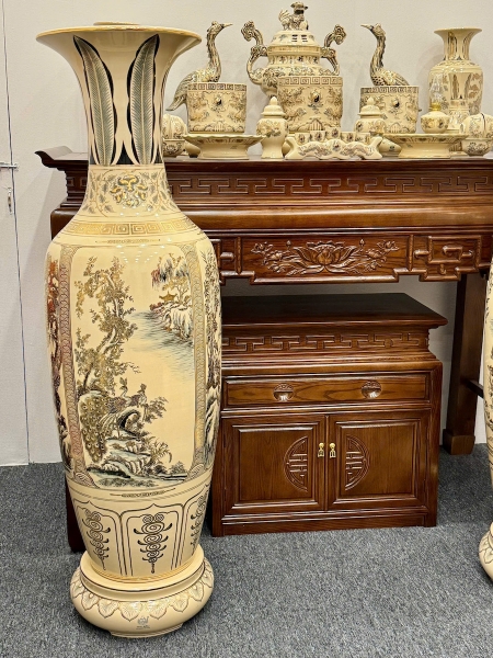 Bộ Đồ Thờ Bát Hương Rồng Đắp Nổi Ban Thờ 1,75m đến 1,97m Gốm Vẽ Vàng