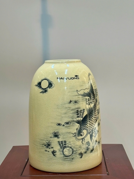 Chuông Hoạ Tiết Chép Sen Cao 28cm Gốm Truyền Thống