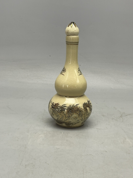 Nậm Rượu Rồng H22 Vẽ Vàng 24K