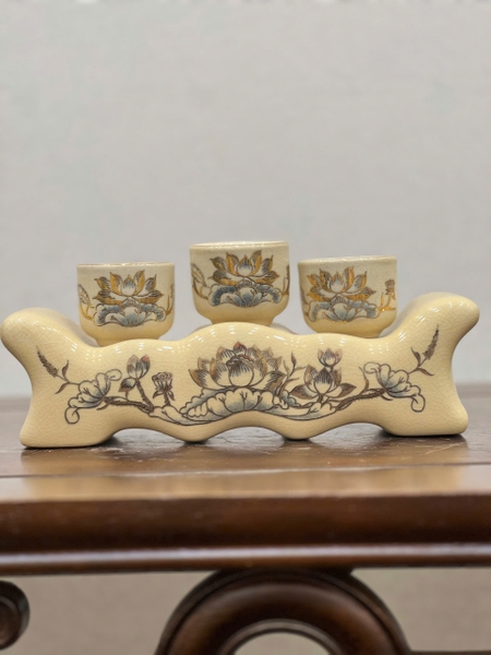 Kỷ 3 Chén Hoạ Tiết Sen Vẽ Vàng 24K