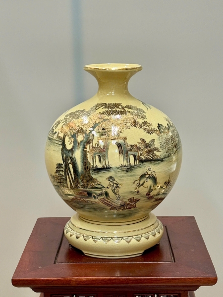 Bình Hút Lộc Phong Cảnh Quê Hương Cao 29cm Gốm Chu Đậu Vẽ Vàng