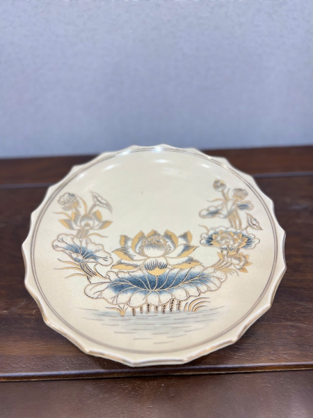 Mâm Bồng Hoạ Tiết Hoa Sen F23 Vẽ Vàng 24K