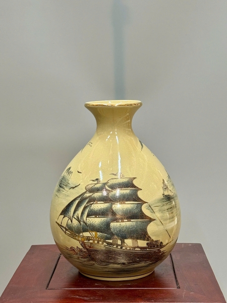 Bình Bảo Ngọc Thuận Buồm Cao 28cm Gốm Chu Đậu Vẽ Vàng