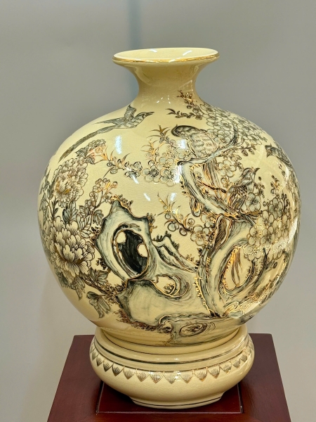 Bình Tài Lộc Hoạ Tiết Chim Đào Cao 42cm Gốm Vẽ Vàng