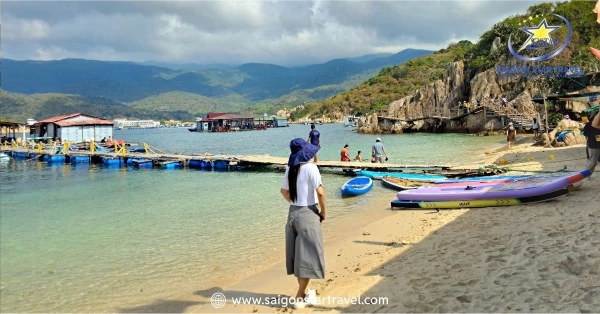 Bãi Cóc Vĩnh Hy: Kinh nghiệm đi tự túc, giá vé cano & ăn uống từ A-Z