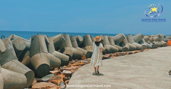 Khám phá Bãi Đá Ông Địa Mũi Né địa điểm check in đẹp ở Bình Thuận