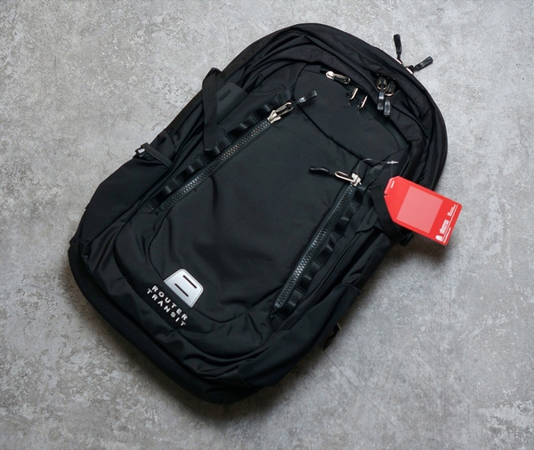 Balo đựng Laptop 17.3 inch thương hiệu The North Face dòng Router Transit Series cao cấp