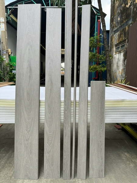 Bậc cầu thang 8mm Xám