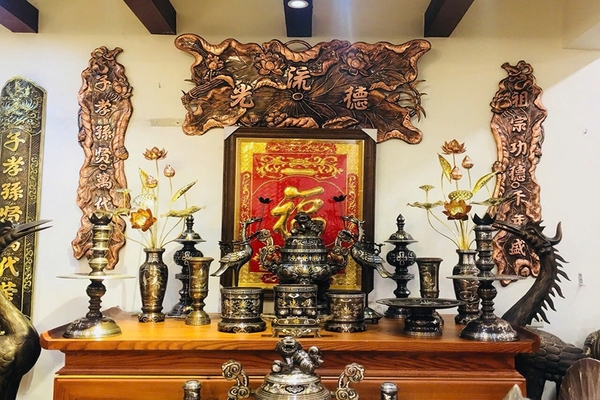Cách bảo quản đồ thờ bằng đồng