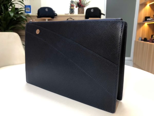 Clutch Nam Cao Cấp BEVIS MONARCH – Ví Cầm Tay Da Saffiano, Thiết Kế Doanh Nhân Lịch Lãm, Đựng iPad Mini & Tài Liệu – [Bảo Hành 12 Tháng]