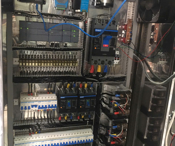 Hệ thống điều khiển dây chuyền sản xuất men vi sinh