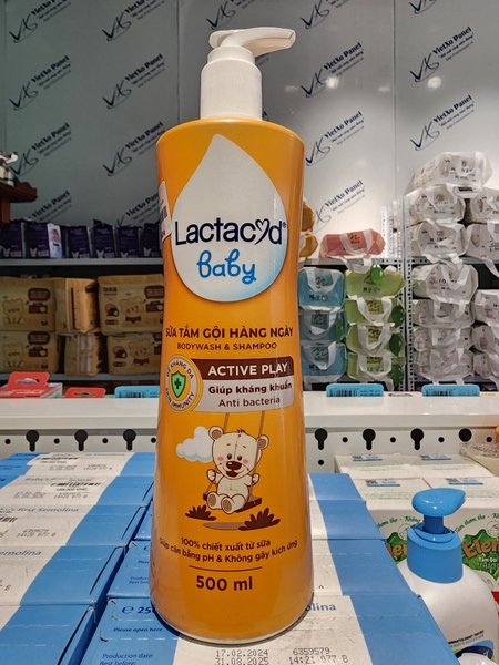Sữa tắm lactaxit kháng khuẩn