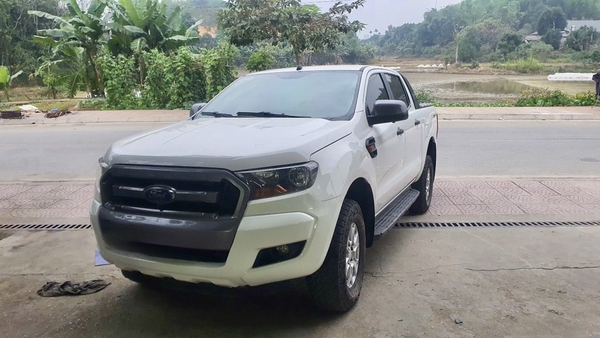 Xe - Ô tô bán tải Ford Ranger XLS AT 2016 (trắng)