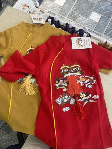 Áo cách tân kỳ lân