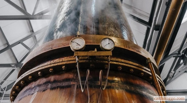 Nồi spirit still tạo ra toàn bộ hương vị.