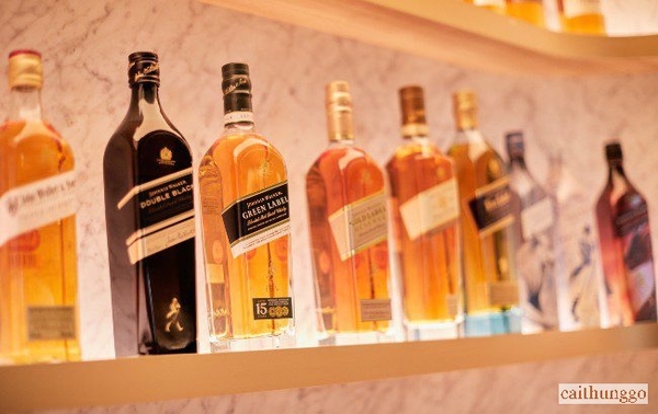 Thị Trường Rượu Thái Lan Thay Đổi: Blended Whisky Thất Thế, Cocktail Lên Ngôi