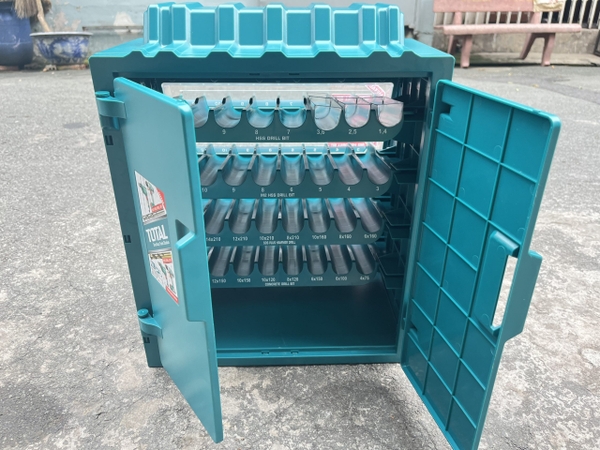 Tủ trưng bày mũi khoan Total TAKD2608M