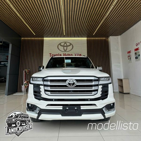 Độ LC300 Màu trắng phiên bản Modellista